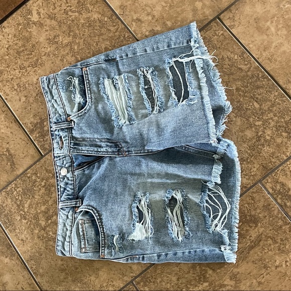 womens size 6 wild fable denim shorts - Picture 3 of 10